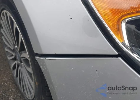 2018 Ford Fusion Titanium z USA, uszkodzony, nr VIN 3FA6P0D93JR225552